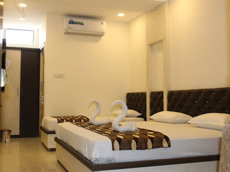 Super Hotel O Shri Shiva Palace Raipur  Ngoại thất bức ảnh
