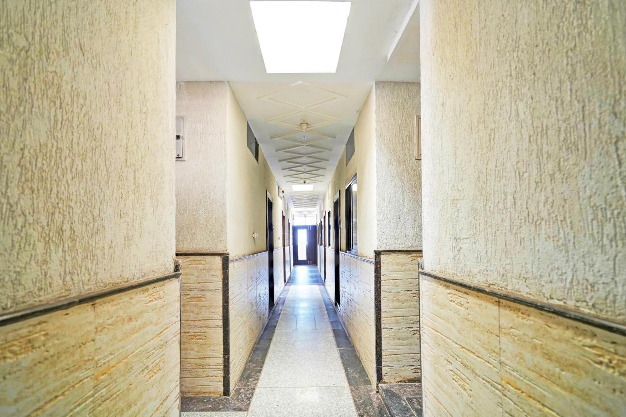 Super Hotel O Shri Shiva Palace Raipur  Ngoại thất bức ảnh