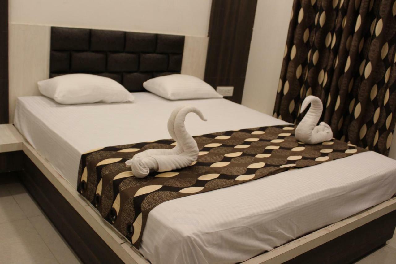 Super Hotel O Shri Shiva Palace Raipur  Ngoại thất bức ảnh