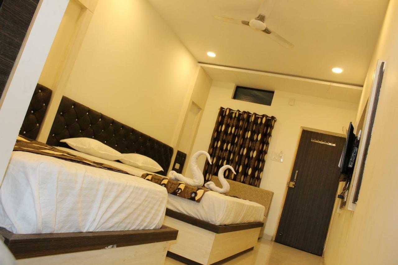 Super Hotel O Shri Shiva Palace Raipur  Ngoại thất bức ảnh